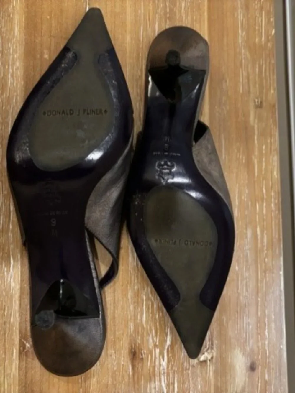 Donald J. Pliner Romy Metallic Leather Slingback Heels Size 9M Made Italy